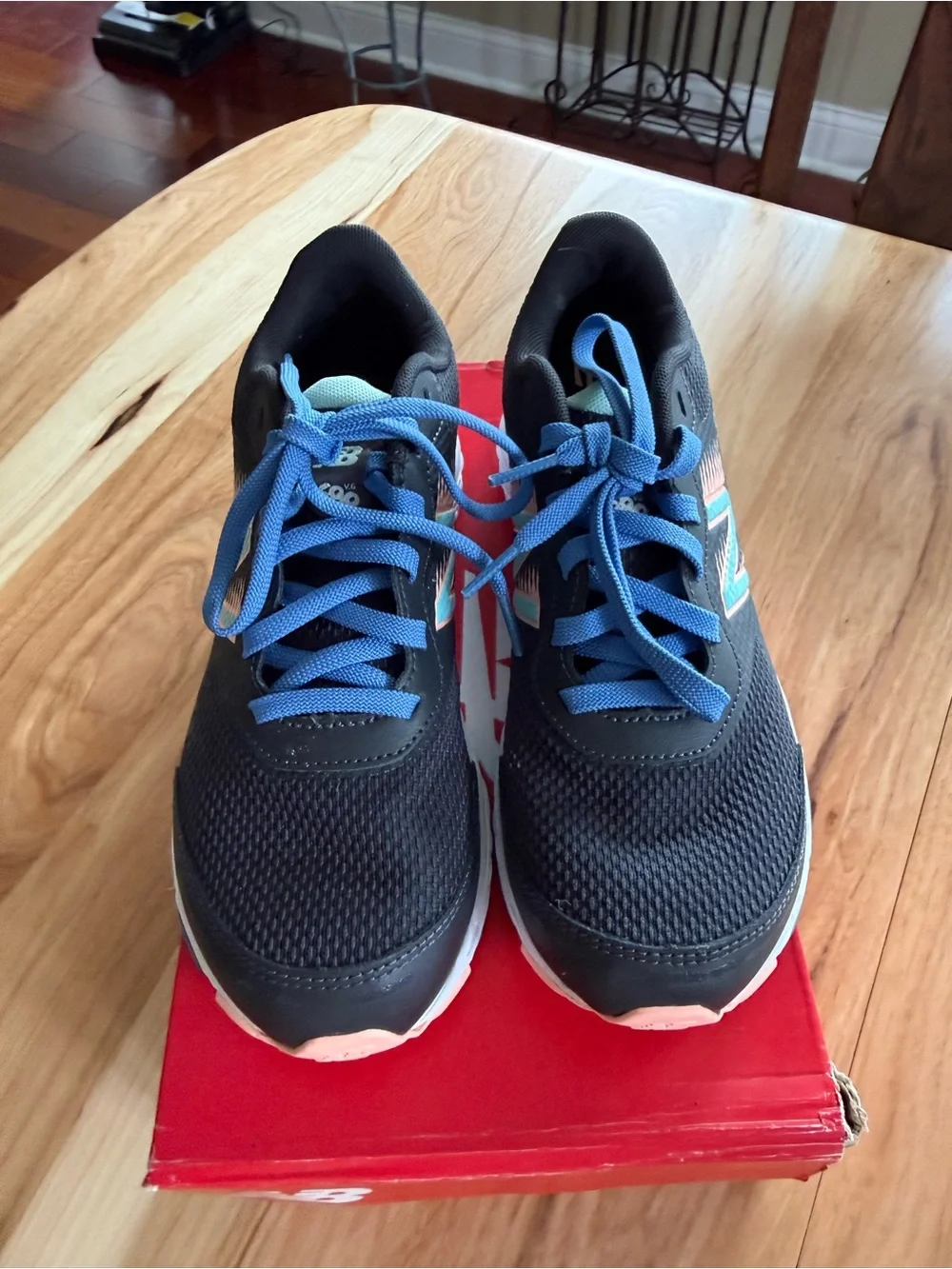 New Balance Kids Navy, Coral & Light Blue Athletic Sneakers - Size 5 1/2 M